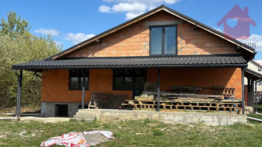 Терміновий продаж американки в мікрорайоні «Східний»