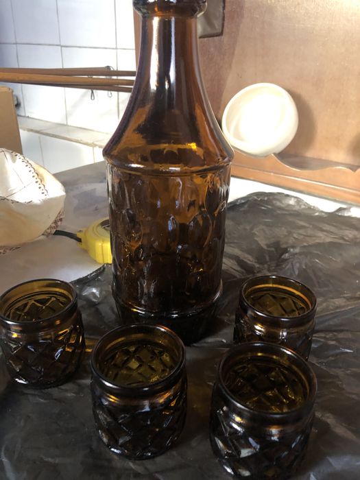 Varios modelos de copos garrafas