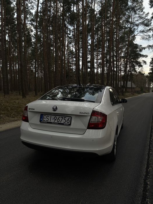 Skoda rapid 1.6 tdi czarny dach