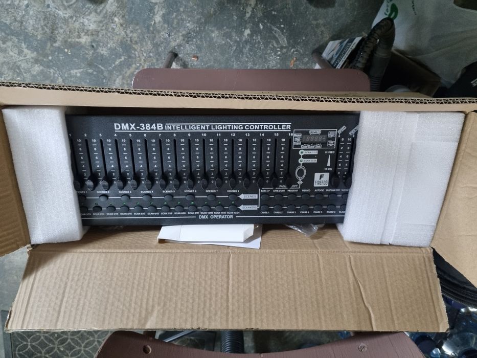 Sterownik DMX 384 kanały+ lampka