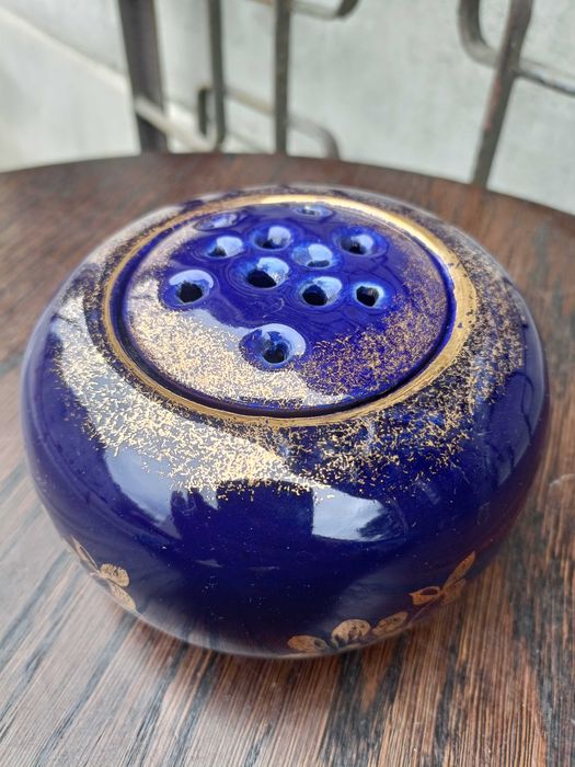 Stara porcelanowa ikebana kobalt złote kwiaty