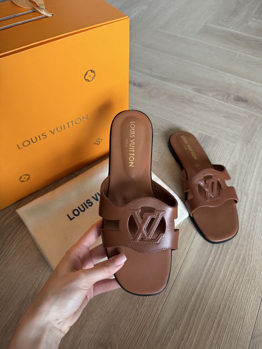 Klapki Louis Vuitton