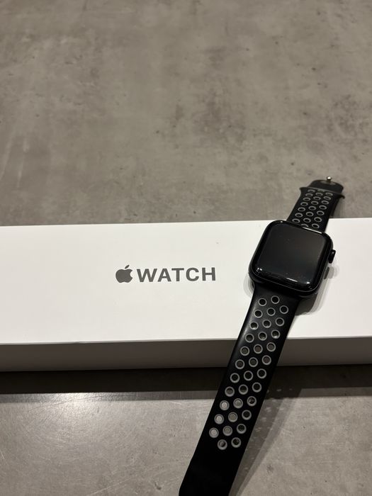 Apple Watch SE 2 44mm GPS Midnight