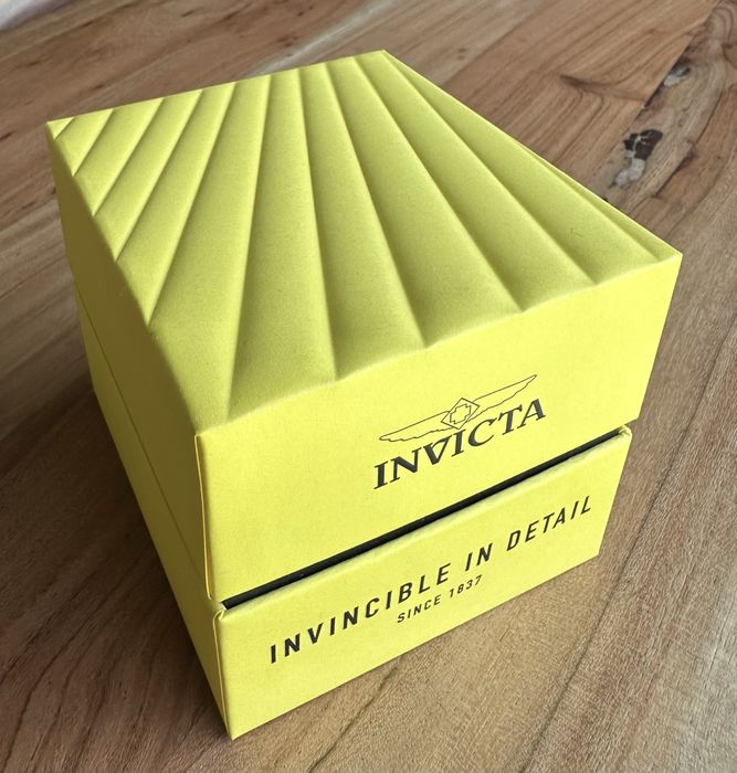 Invicta Aviator model 33037