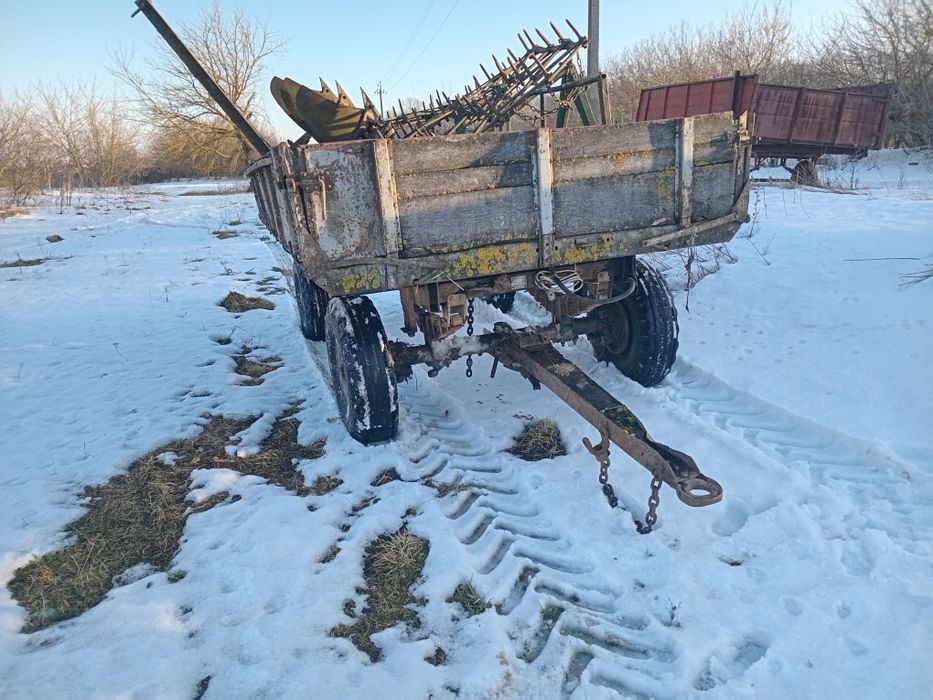 Прицеп 2 птс 4 на тягах
