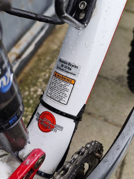 Trek top fuel 8 evo  de 2010, bicicleta de trial/enduro leve