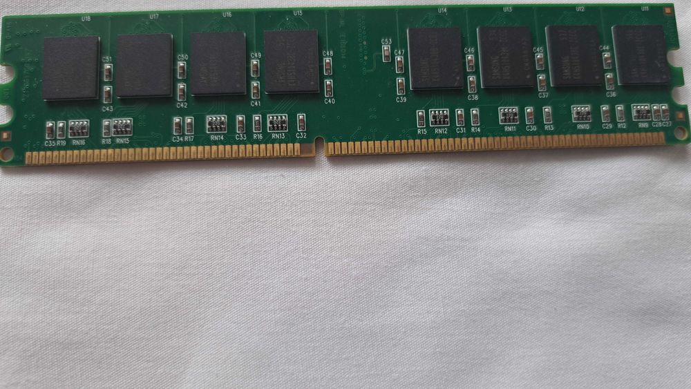 pamięć RAM: CM3 1GB DDR