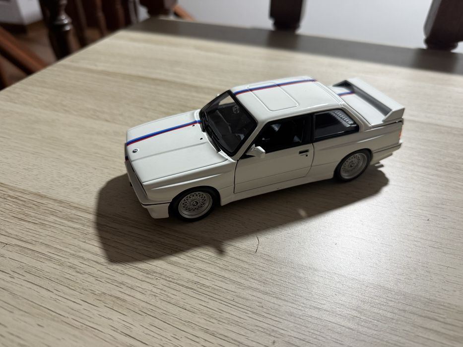 Bmw e30 M3  miniatura