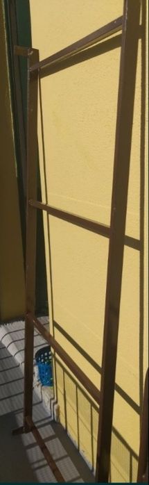 Cama em ferro antiga