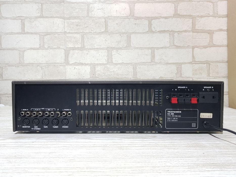 Стерео Підсилюва/Усилитель Telefunken RA 200+1.  2x70Вт з  Німеччини