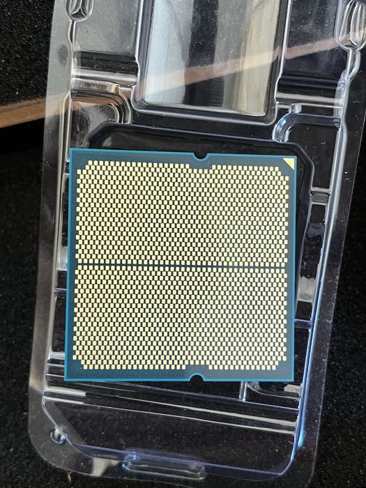 AMD Ryzen 5 9600X Tray version