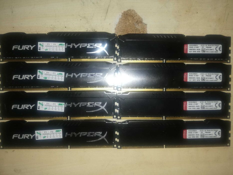 Pamięć 16 GB RAM DDR3, Kingston Fury HyperX.