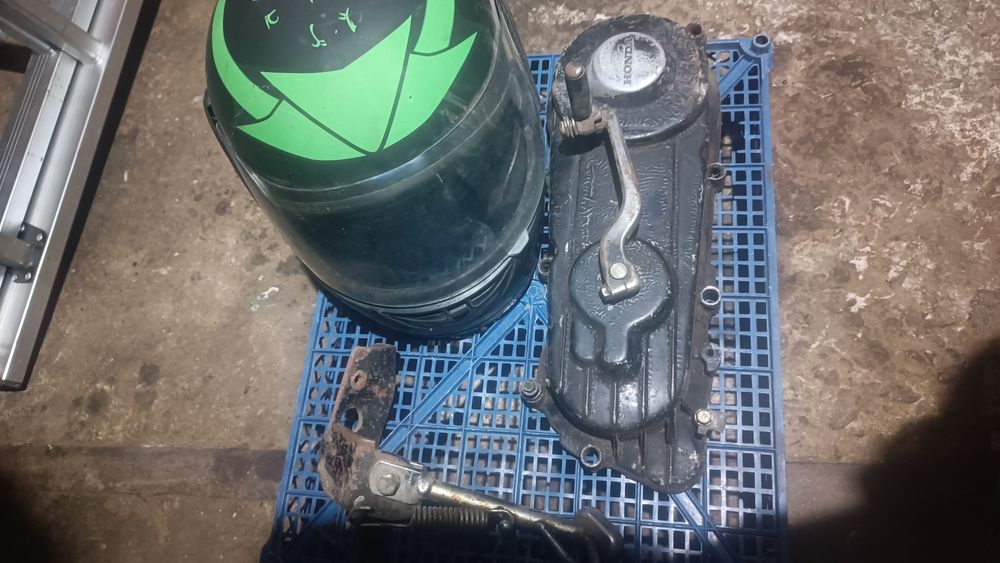 Кришка варіатора honda lead af 20