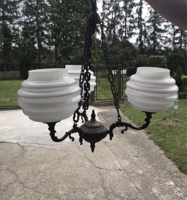 Lampa w stylu Artdeco