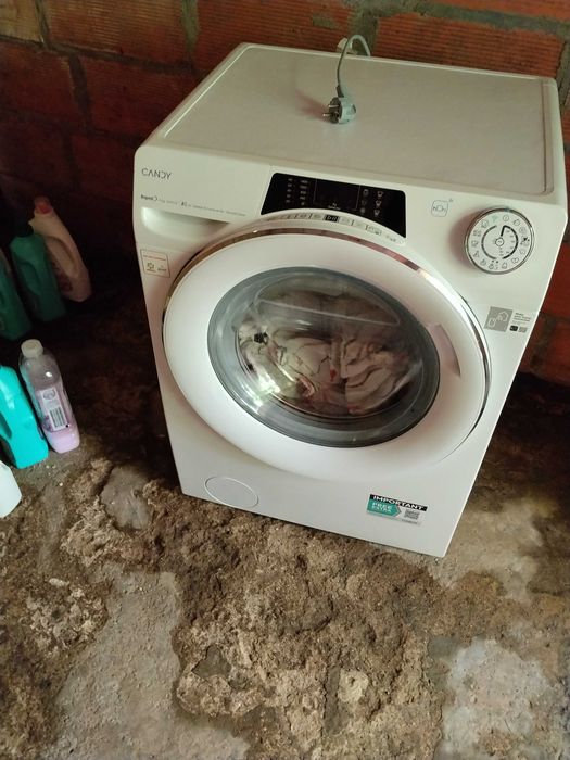 Máquina lavar roupa candy, em bom estado, com garantia até março 2028