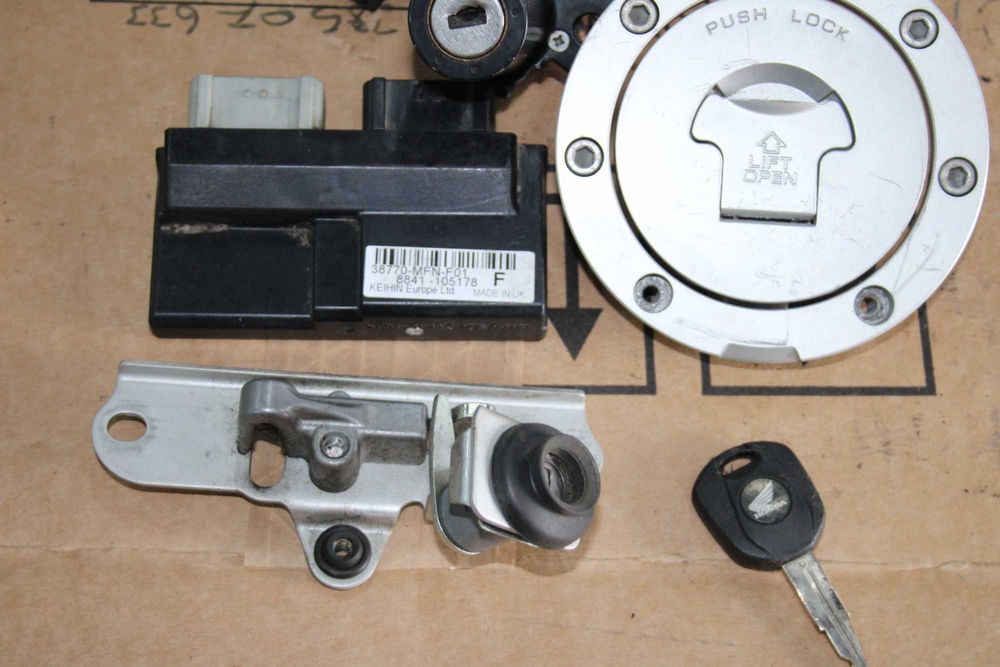 Zestaw Startowy Stacyjka HISS Sterownik ECU  Honda CB 1000 SC60 08-16