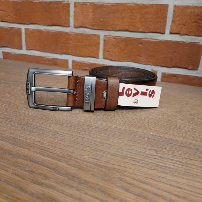 Brązowy męski skórzany pasek Levi's 120 cm