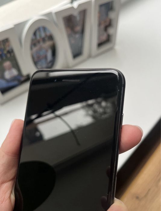 Телефон Apple iPhone 8 Plus Black 64GB Neverlocked
