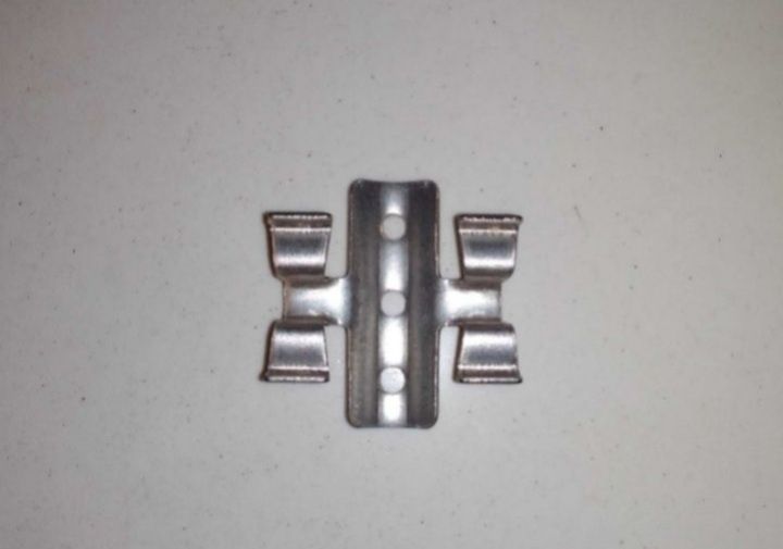 Klipsy montażowe do desek tarasowych kompozytowych torx 4x20mm ARBITON