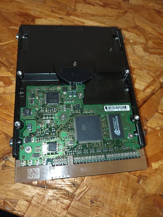 Disco rigido HDD. HP
Produtos
Correspondências visuais

undefined
und