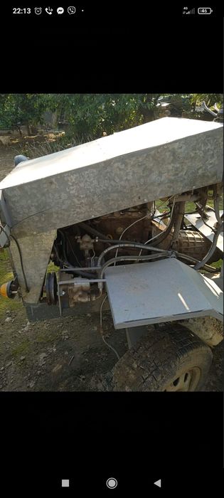 Скаладаю  саморобний тракторець