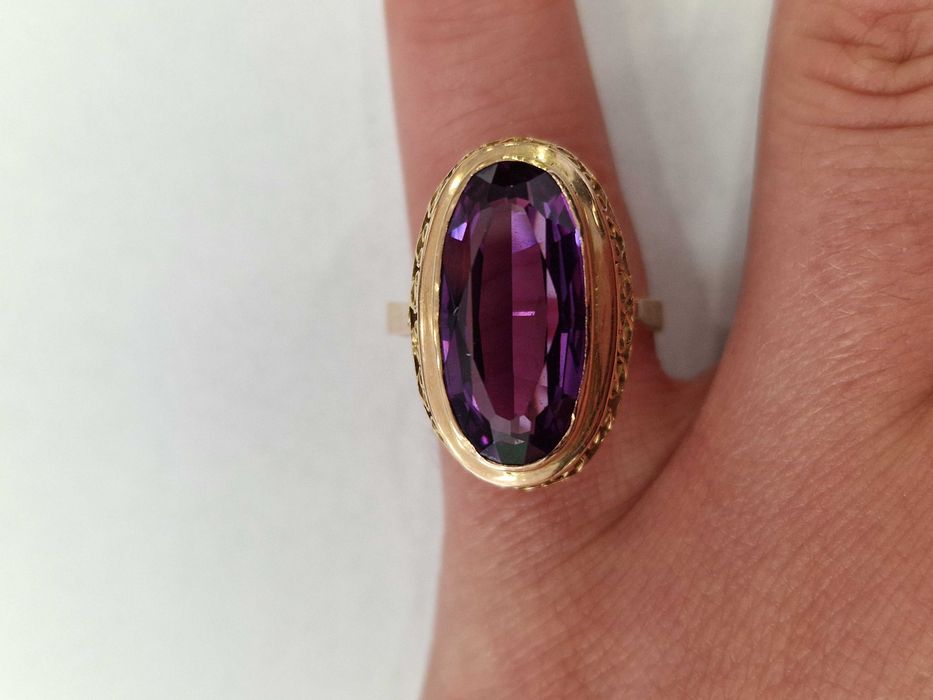 Złoty pierścionek/ 585/ 6.81 gram/ R21/ Aleksandryt/ XX wiek