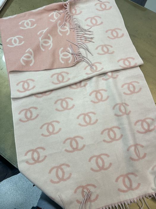 Cachecol Chanel Caxemira e seda