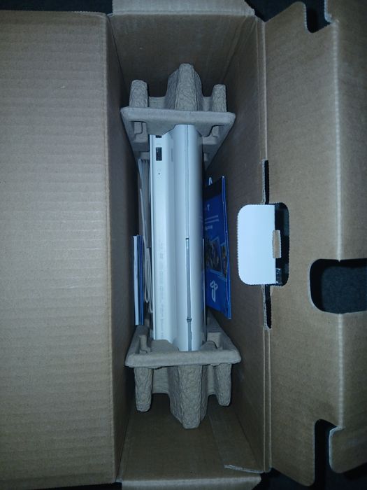 Playstation 3 Super Slim Branca NOVA