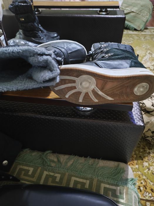 Взуття для дівчинки