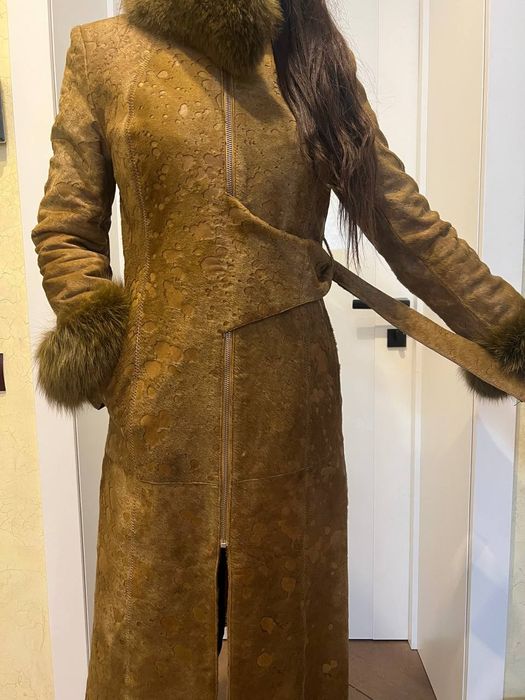 Кожанный плащ весна в отличном состоянии