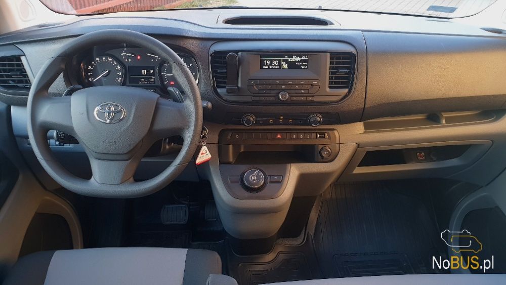 [NoBus] • Wypożyczalnia aut Wynajem busów 9 7 osób BRYGADÓWKA •