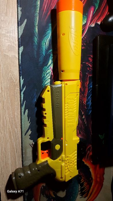 Пістолет nerf x fortnite