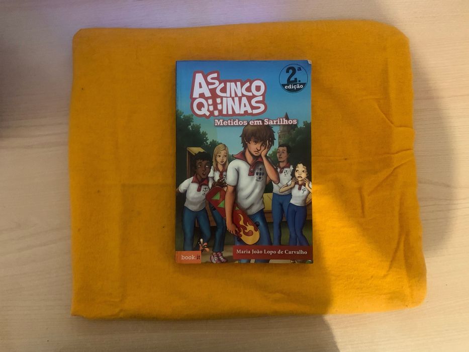 Livro " As cinco quinas - Metidos em sarilhos"