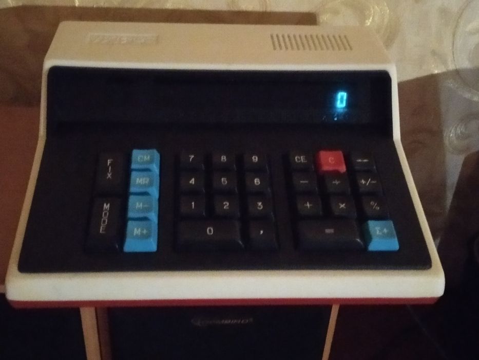 Калькулятор Електроніка МК-5.
