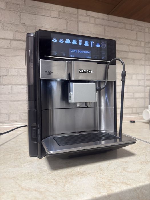 Кавомашина Siemens EQ.6 plus s700