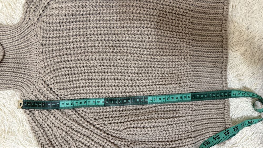 Светр h&m розмір с-м