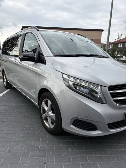 Автомобіль Mercedes- Benz