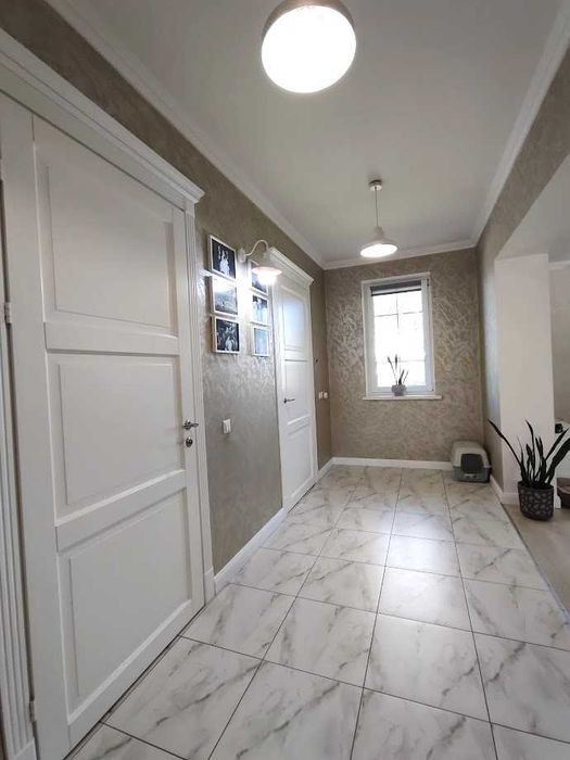 Продається сучасний будинок на вул. Сокирянська (ближня Роша)