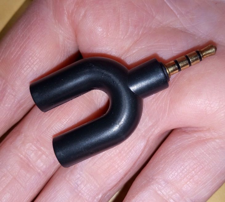 Аудіоадаптер 3.5 мм для навушників і мікрофона

Аудіоадаптер 2-в-1 з р