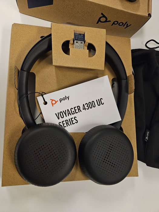 Poly Voyager 4320 UC