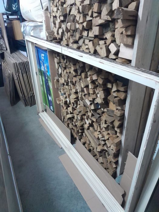 Janela de correr em alumínio com calha