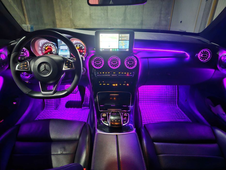 ŚWIATŁOWÓD LED AMBIENT OŚWIETLENIE WNĘTRZA 12V PASKI RGB MULTIKOLOR BEZ INGERENCJI KABLI SMARTFON BLUETOOTH PODŚWIETLENIE TUNING + MONTAŻ