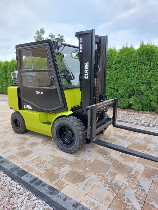 Wózek widłowy Clark CGP 30-3t-gaz