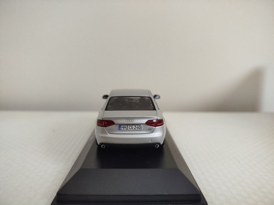 Miniatura Audi A4 Nova 1/43
