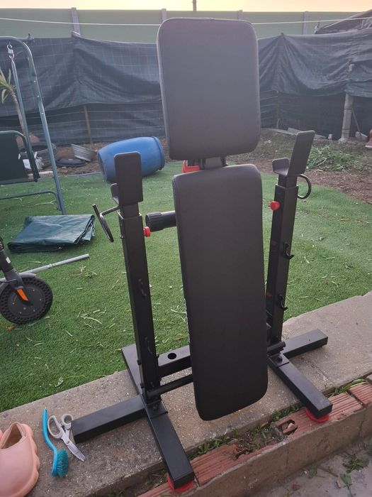 Weight Bench437116677066608641