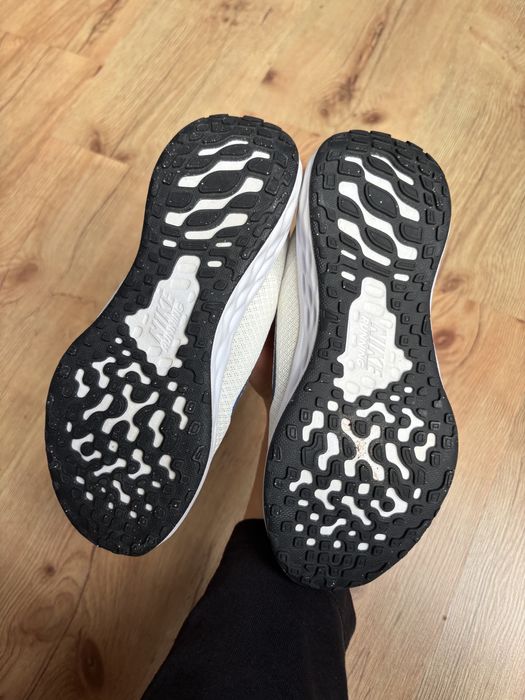 nike buty sportowe do biegania dla dzieci 33