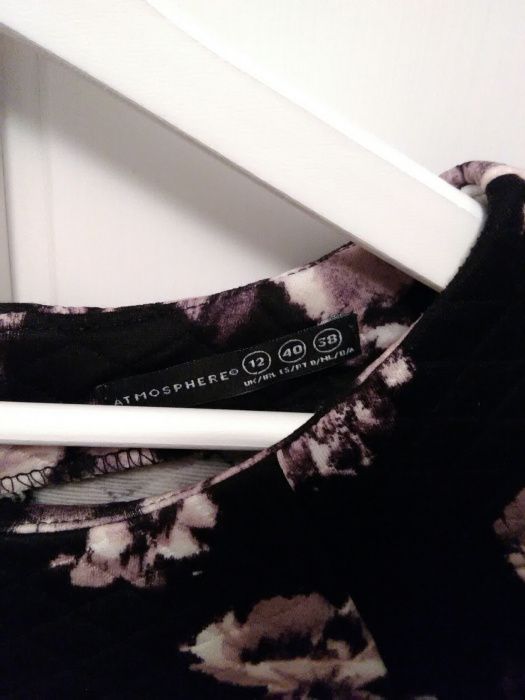 Sukienka pikowana kwiaty rozm. 40