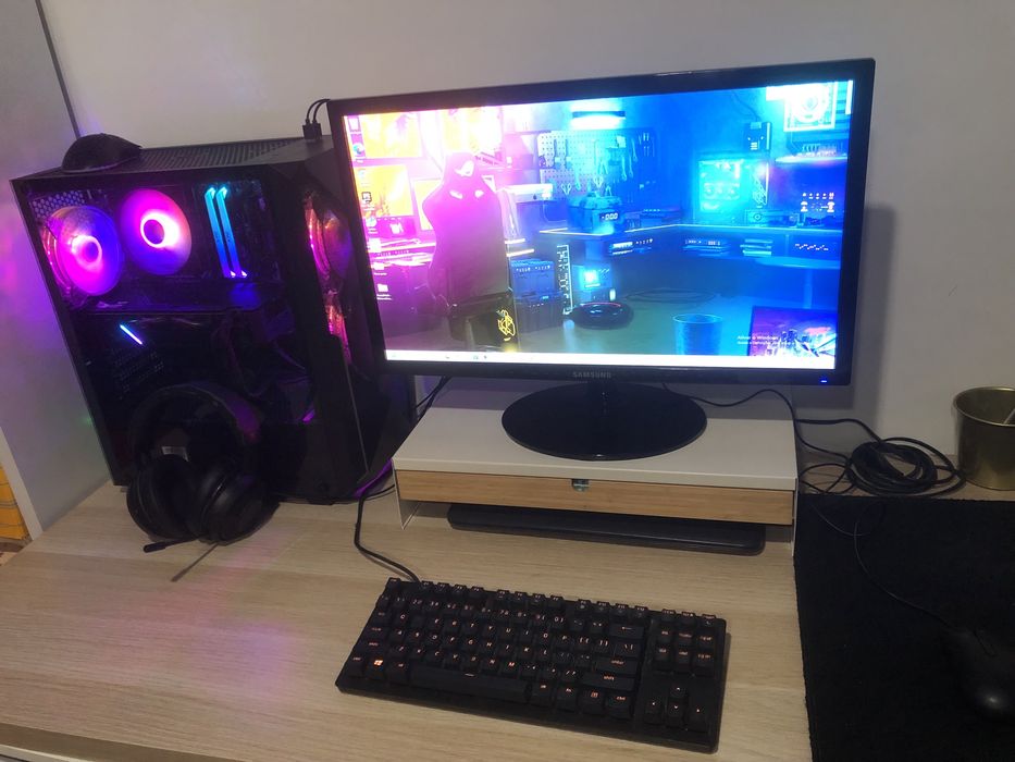 Complete Gaming Computer454056920179036160