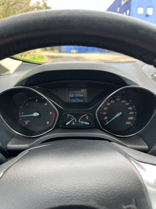 Ford C-MAX 2011 року