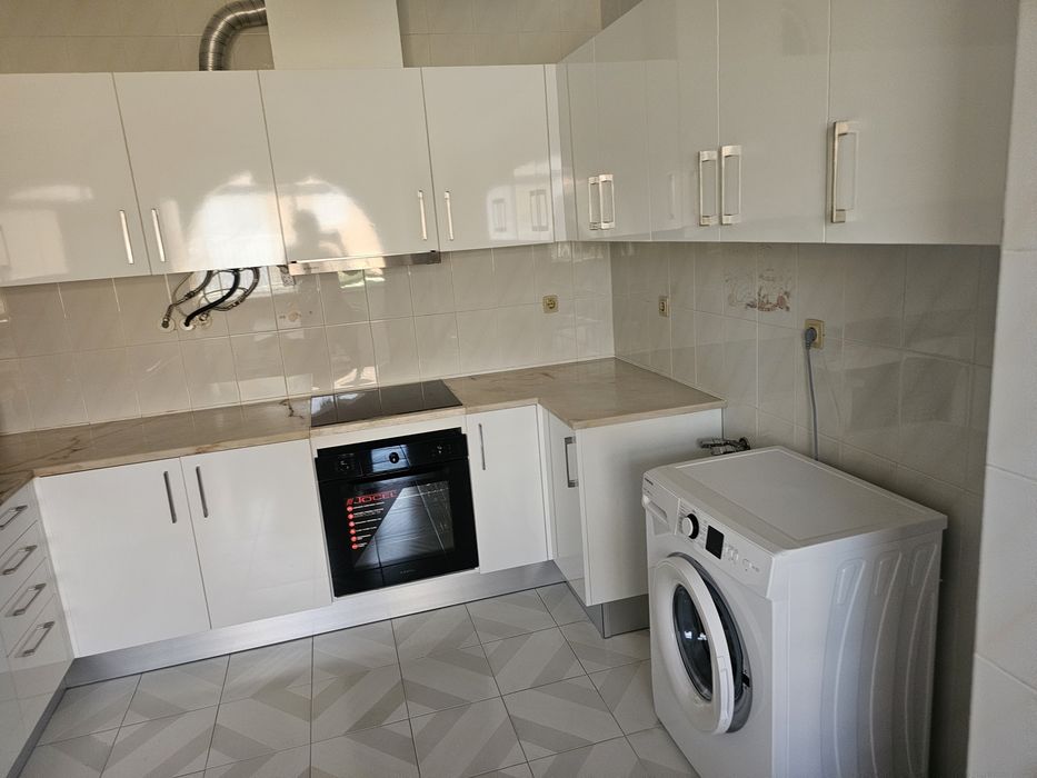 Quarto para arrendar Paio pires